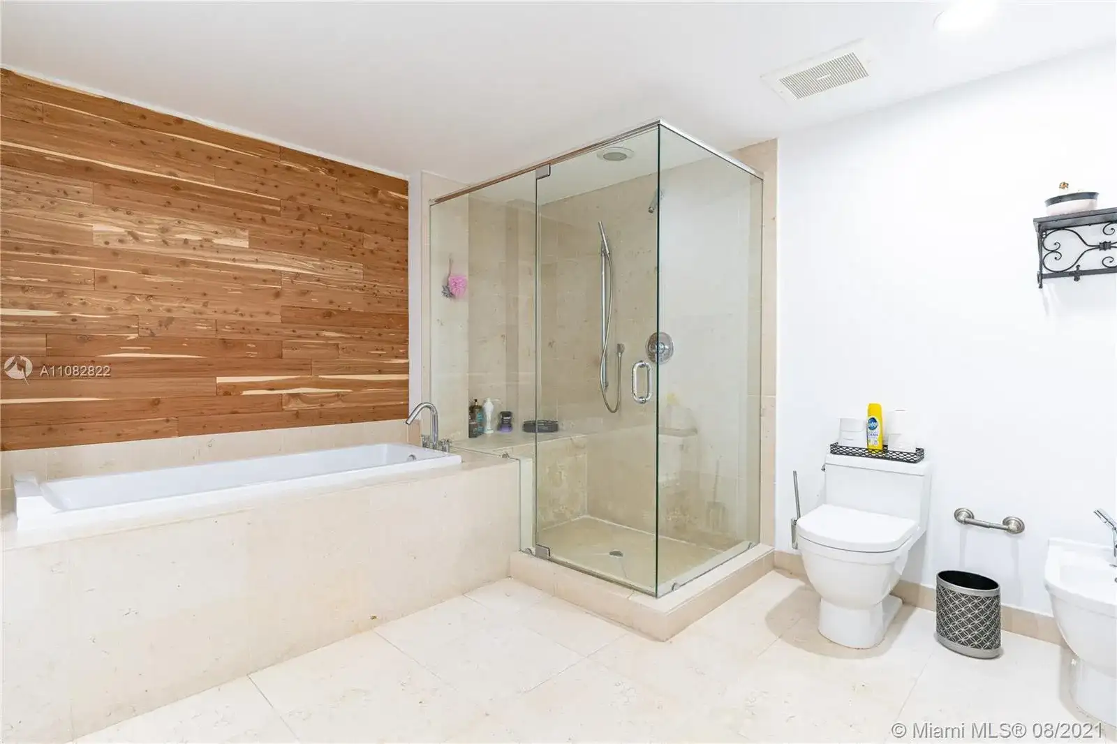 495 Brickell Ave # 2704, Miami FL 33131 photo 5