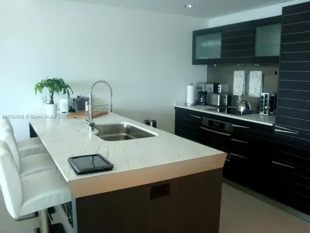 200 Biscayne Boulevard Way # 3514, Miami FL 33131