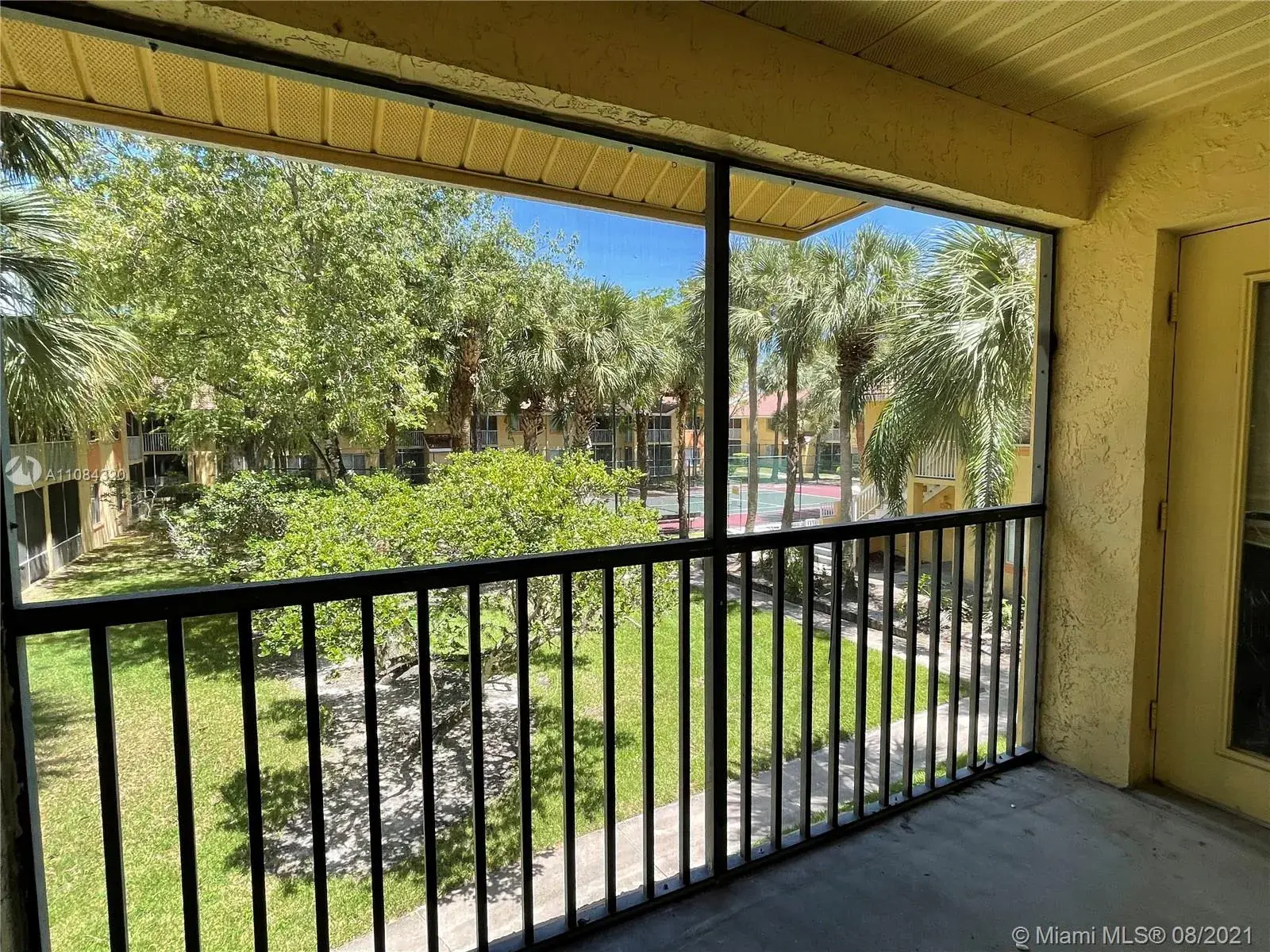 1188 Coral Club Dr # 1188, Coral Springs FL 33071