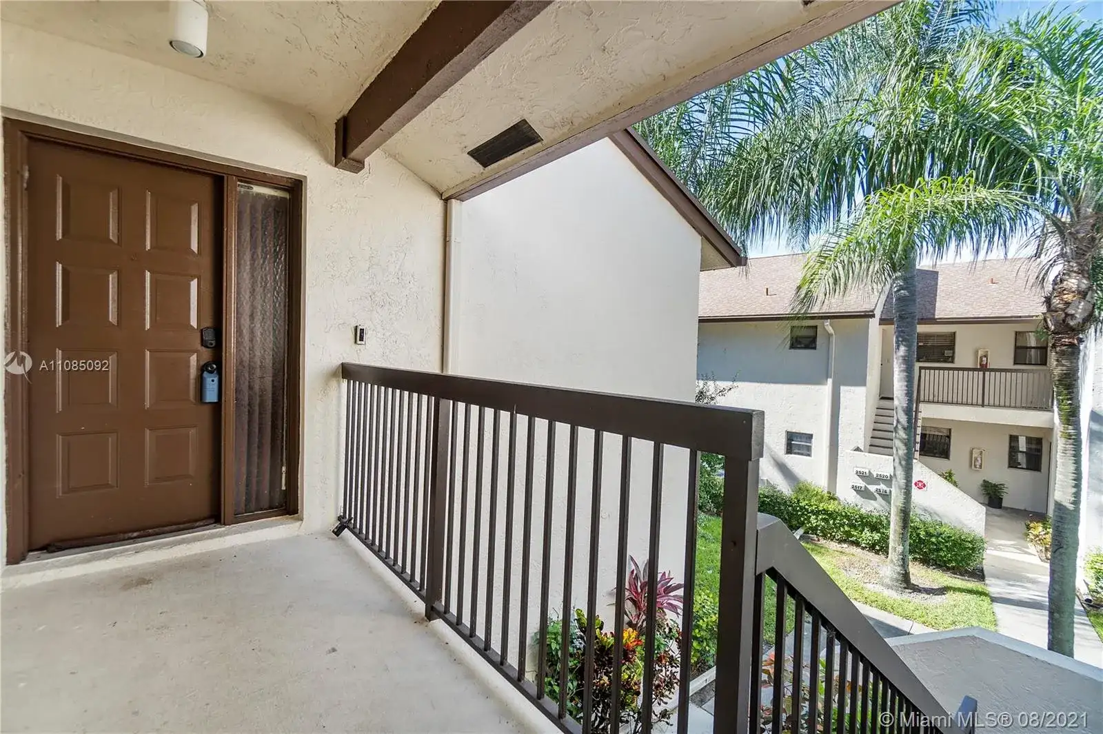 2506 N Carambola Cir N # 1805, Coconut Creek FL 33066 photo 4