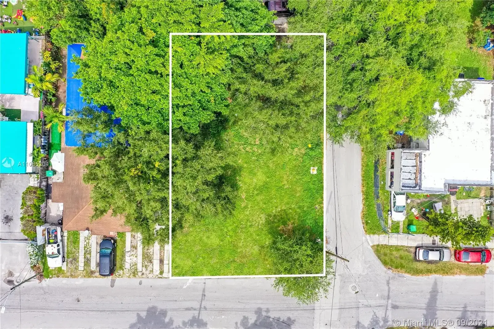 7701 NE 3rd Ct, Miami FL 33138 photo 3