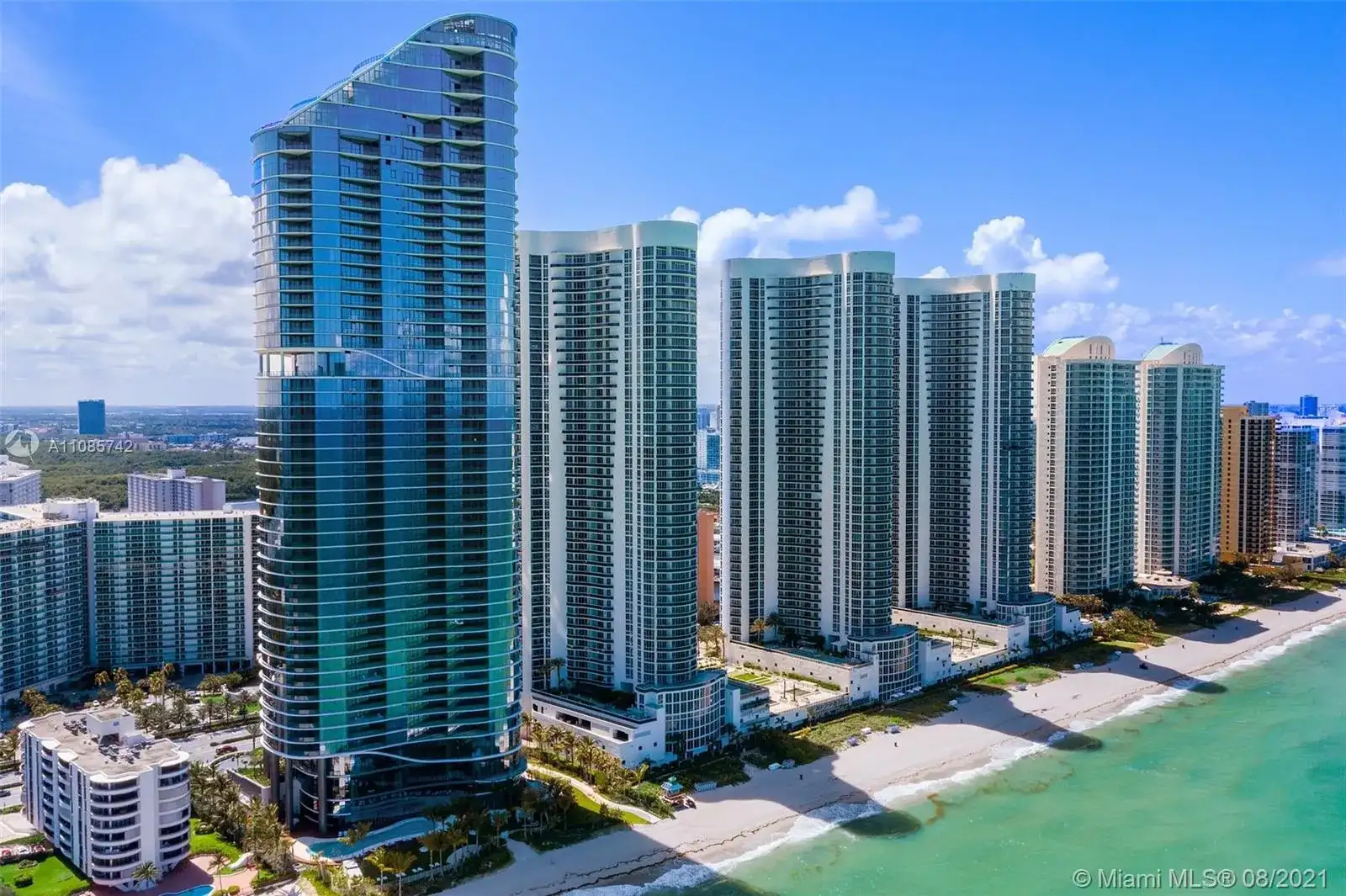 15701 Collins Ave # 4105, Sunny Isles Beach FL 33160 photo 2