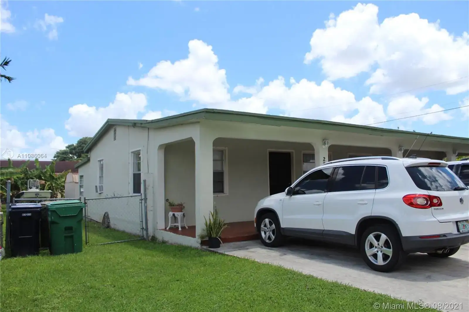 35 SW 114th Ave, Sweetwater FL 33174 photo 2