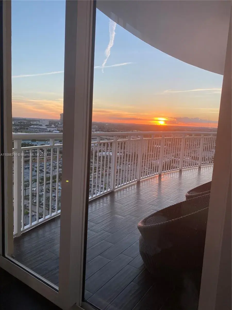 1745 E Hallandale Beach Blvd # 2407W, Hallandale Beach FL 33009