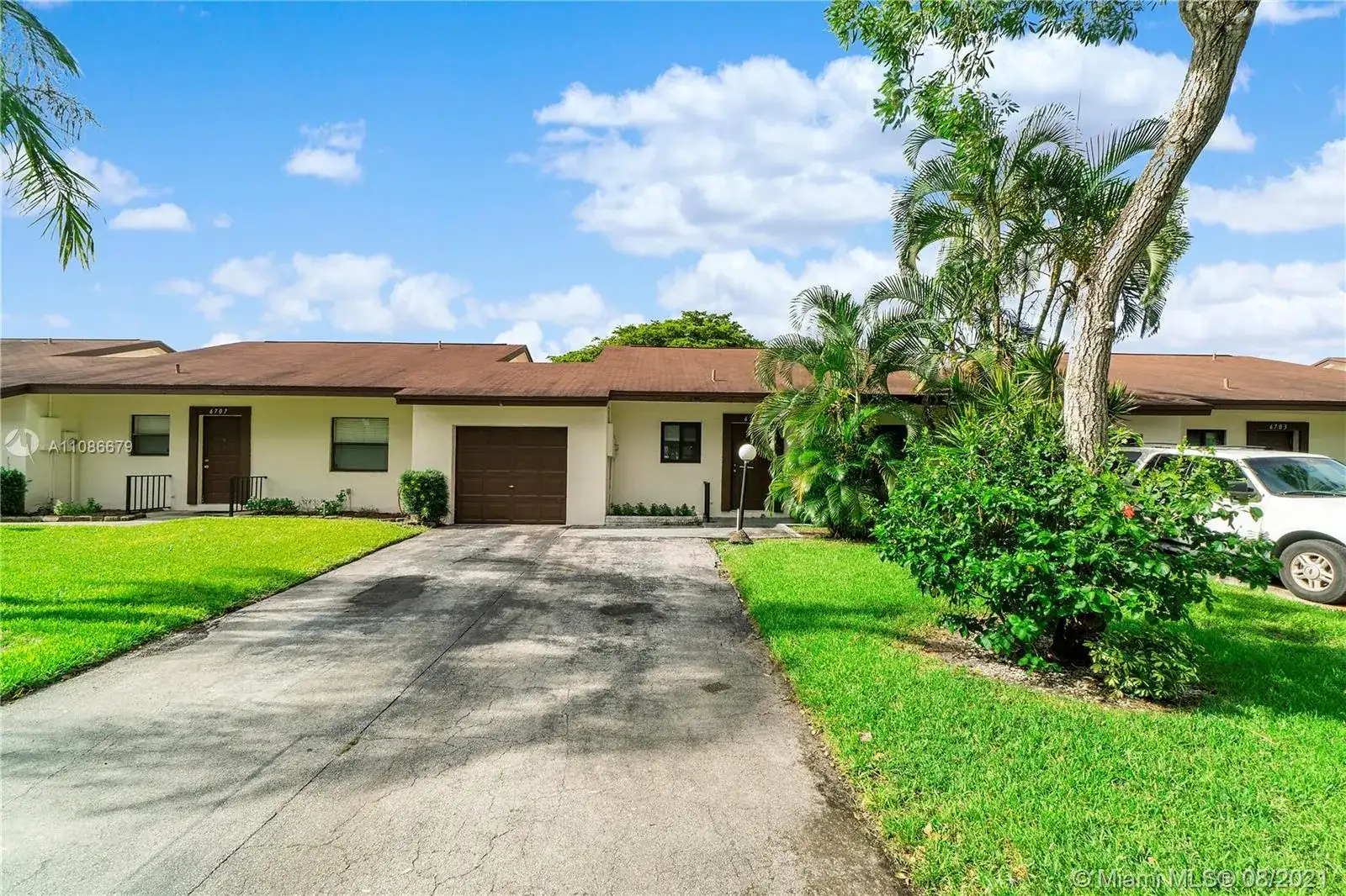 6705 S Parkway Dr # 10, Margate FL 33068 photo 3
