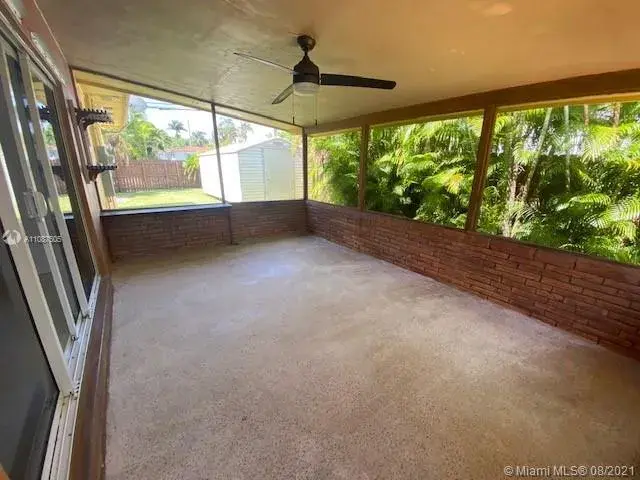 902 N 13th Ave, Hollywood FL 33019