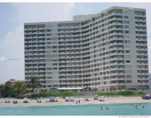 3180 S Ocean Dr # 810, Hallandale Beach FL 33009
