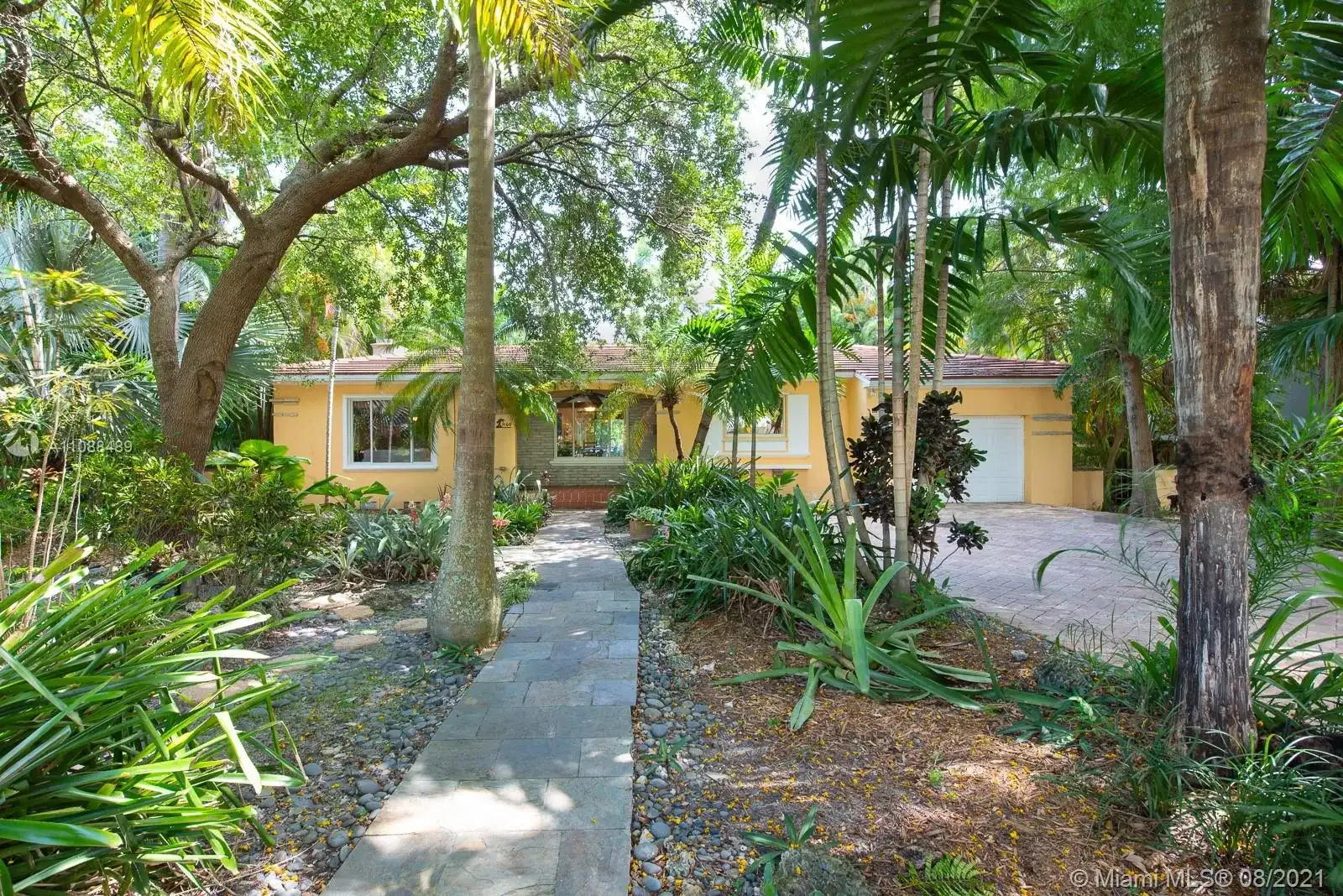 1160 NE 100th St, Miami Shores FL 33138
