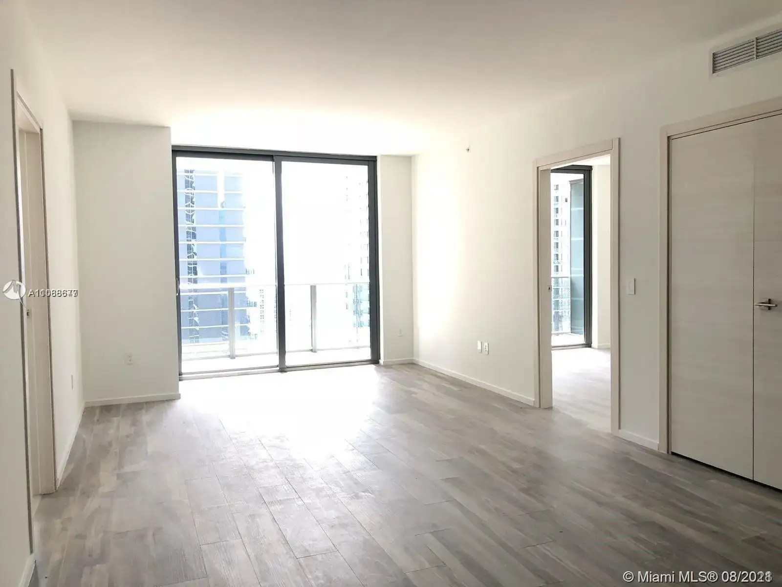 801 S Miami Ave # 2510, Miami FL 33130 photo 3