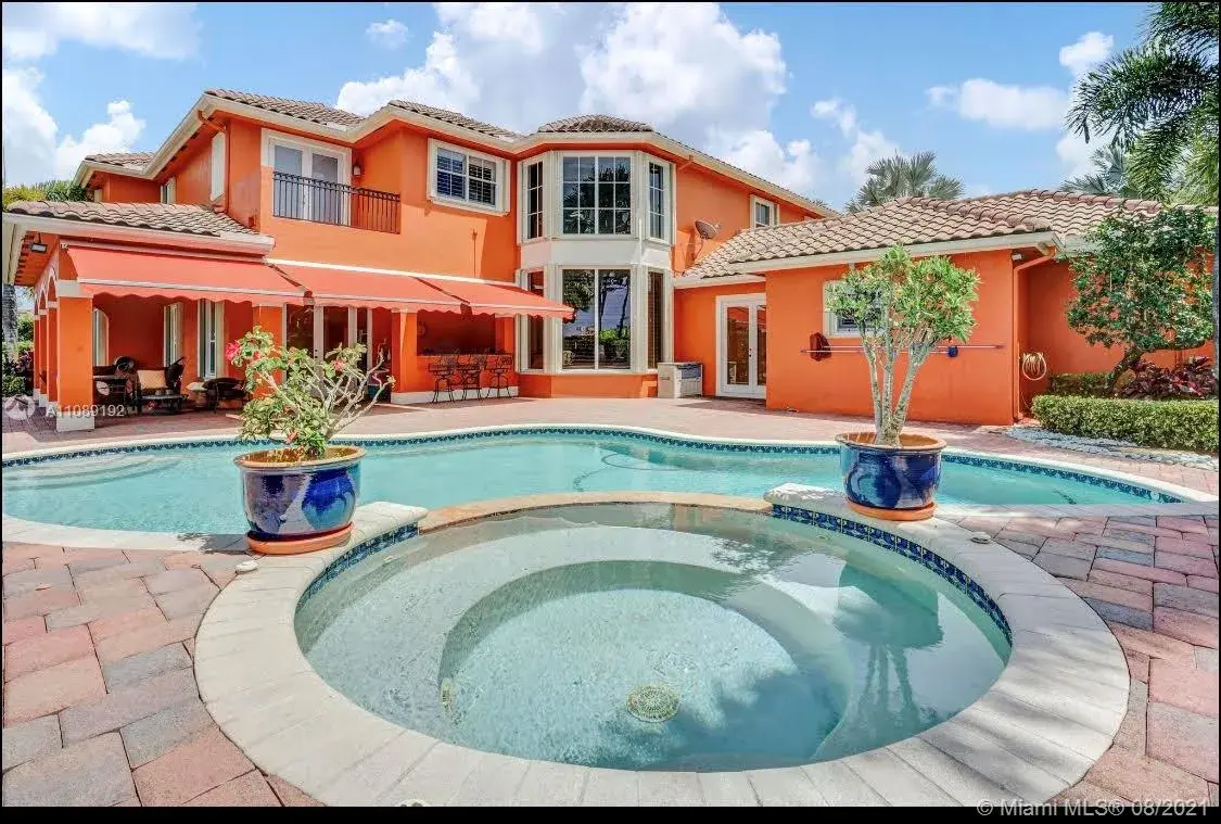 14403 S Jockey Cir S, Davie FL 33330
