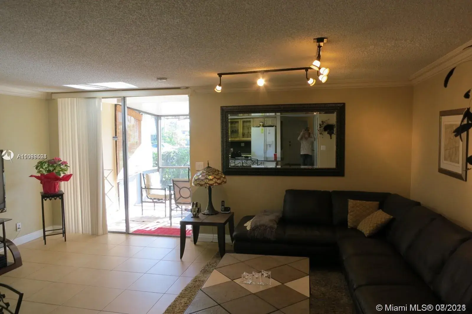 1951 Atlantic Shores Blvd # 17, Hallandale Beach FL 33009