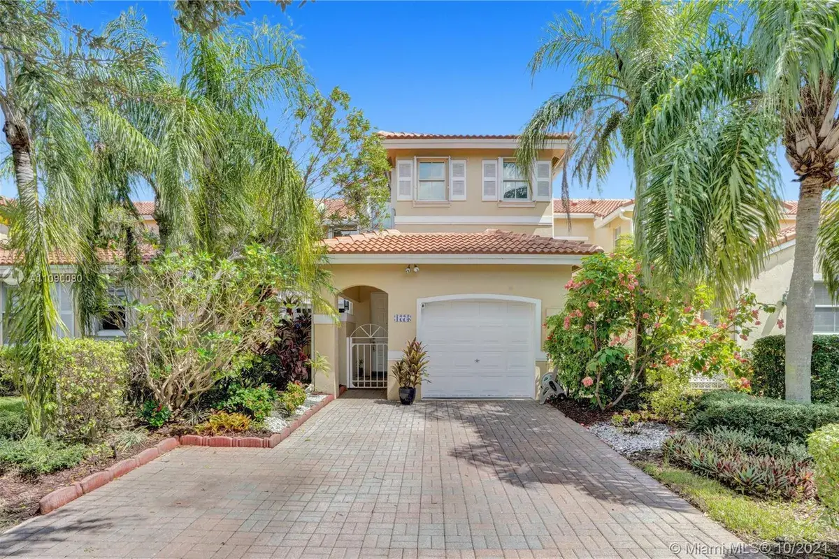 1775 Seagrape Way, Hollywood FL 33019
