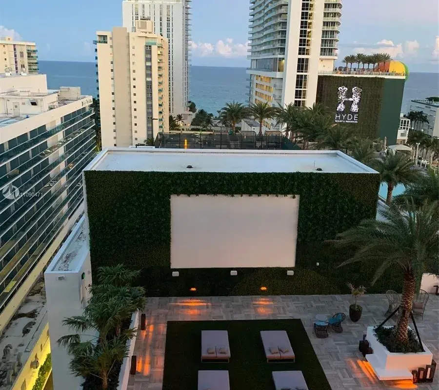 4010 S Ocean Dr # R903, Hallandale Beach FL 33019