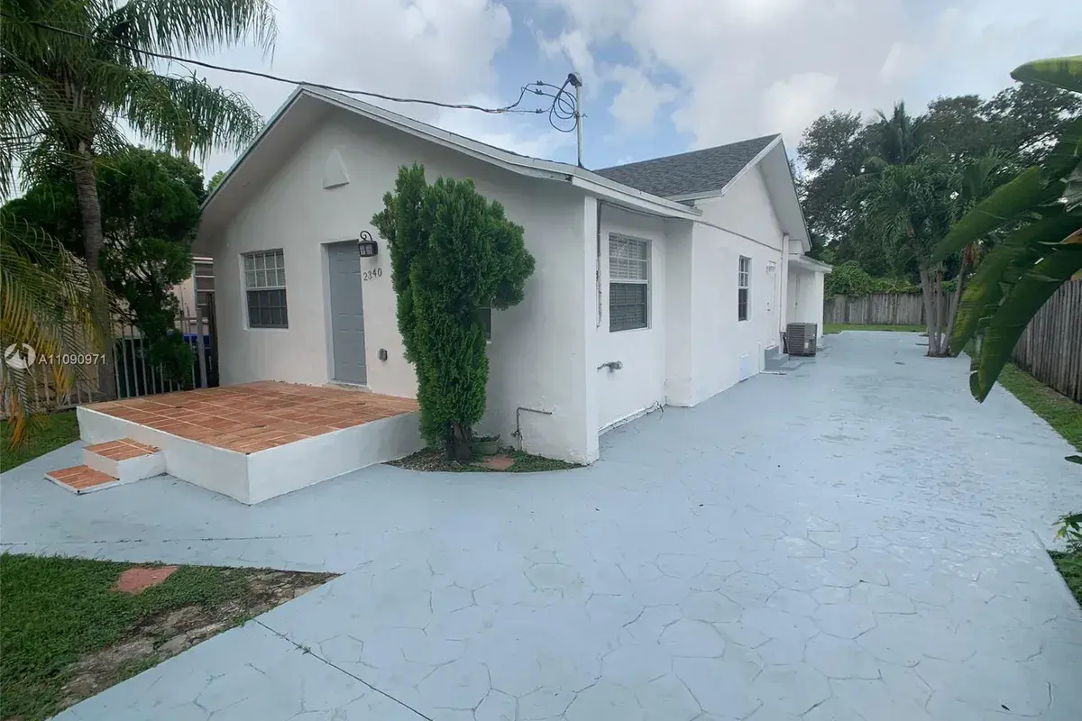 2340 NW 23rd Ct, Miami FL 33142