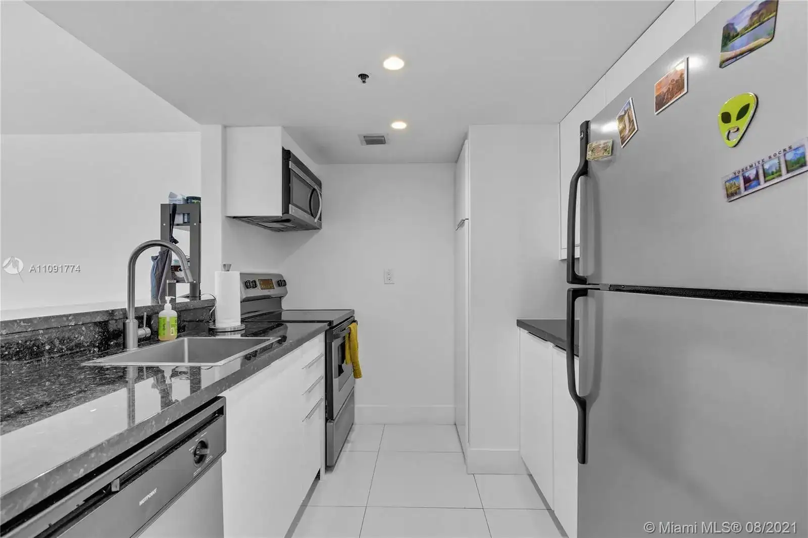 7601 E Treasure Dr # 1210, North Bay Village FL 33141 photo 5