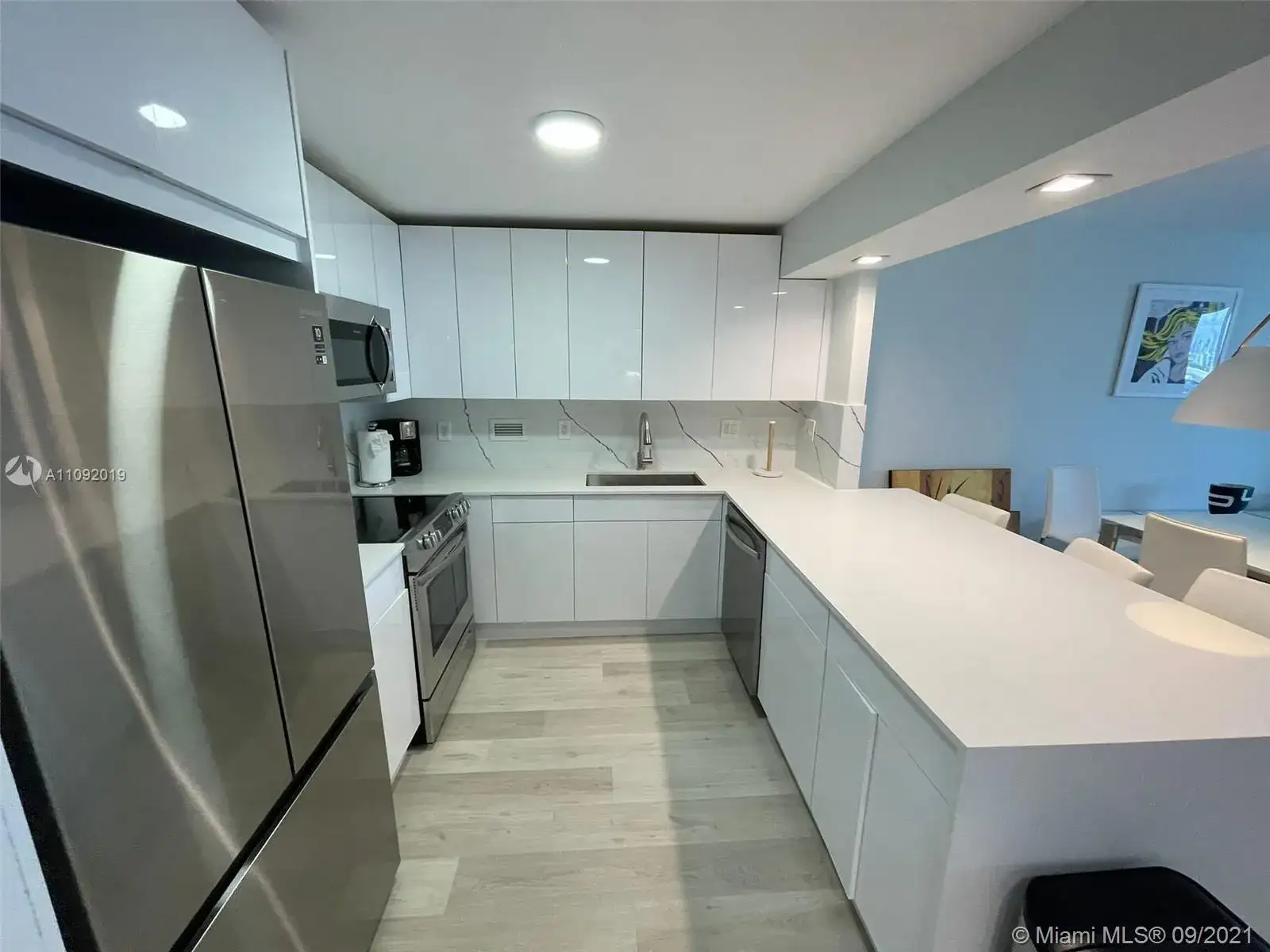 2301 Collins Ave # 1505, Miami Beach FL 33139 photo 2