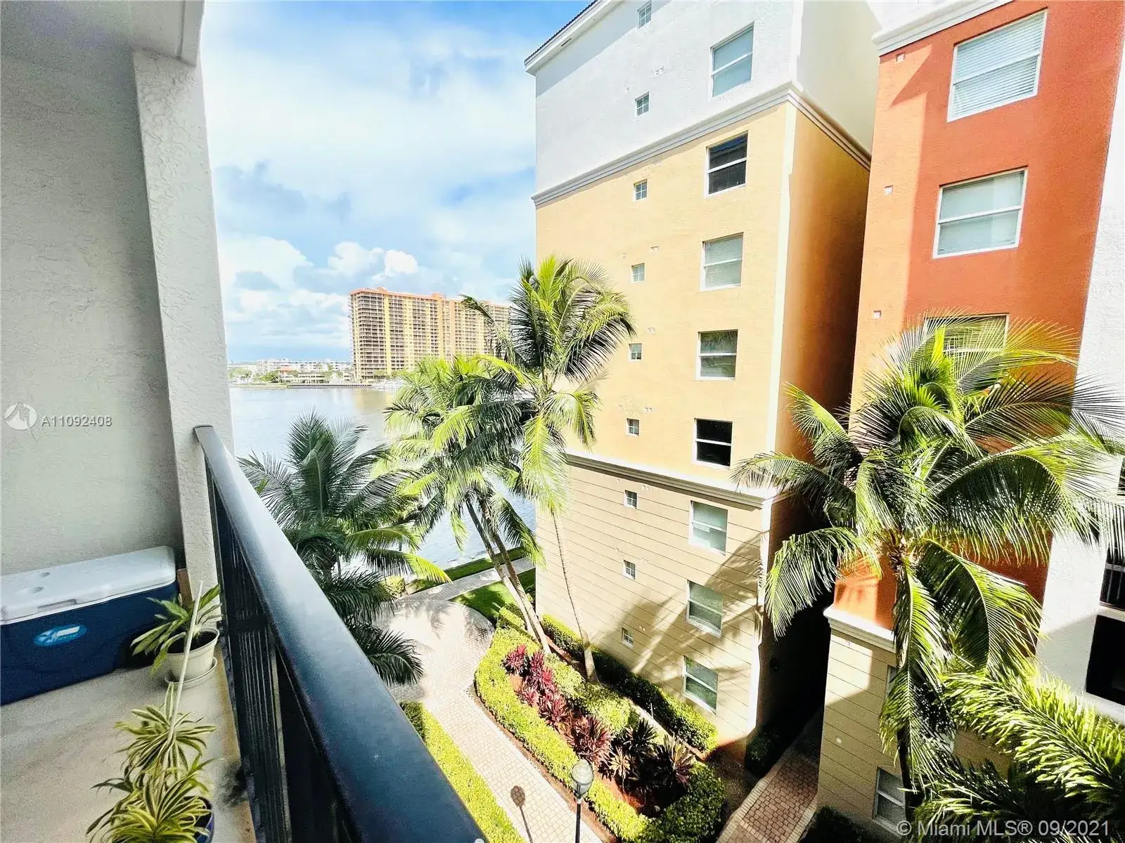 17100 N Bay Rd # 1509, Sunny Isles Beach FL 33160