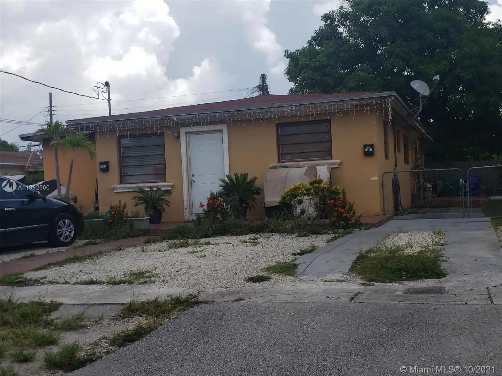 2785 SW 31st Ave, Miami FL 33133 photo 2