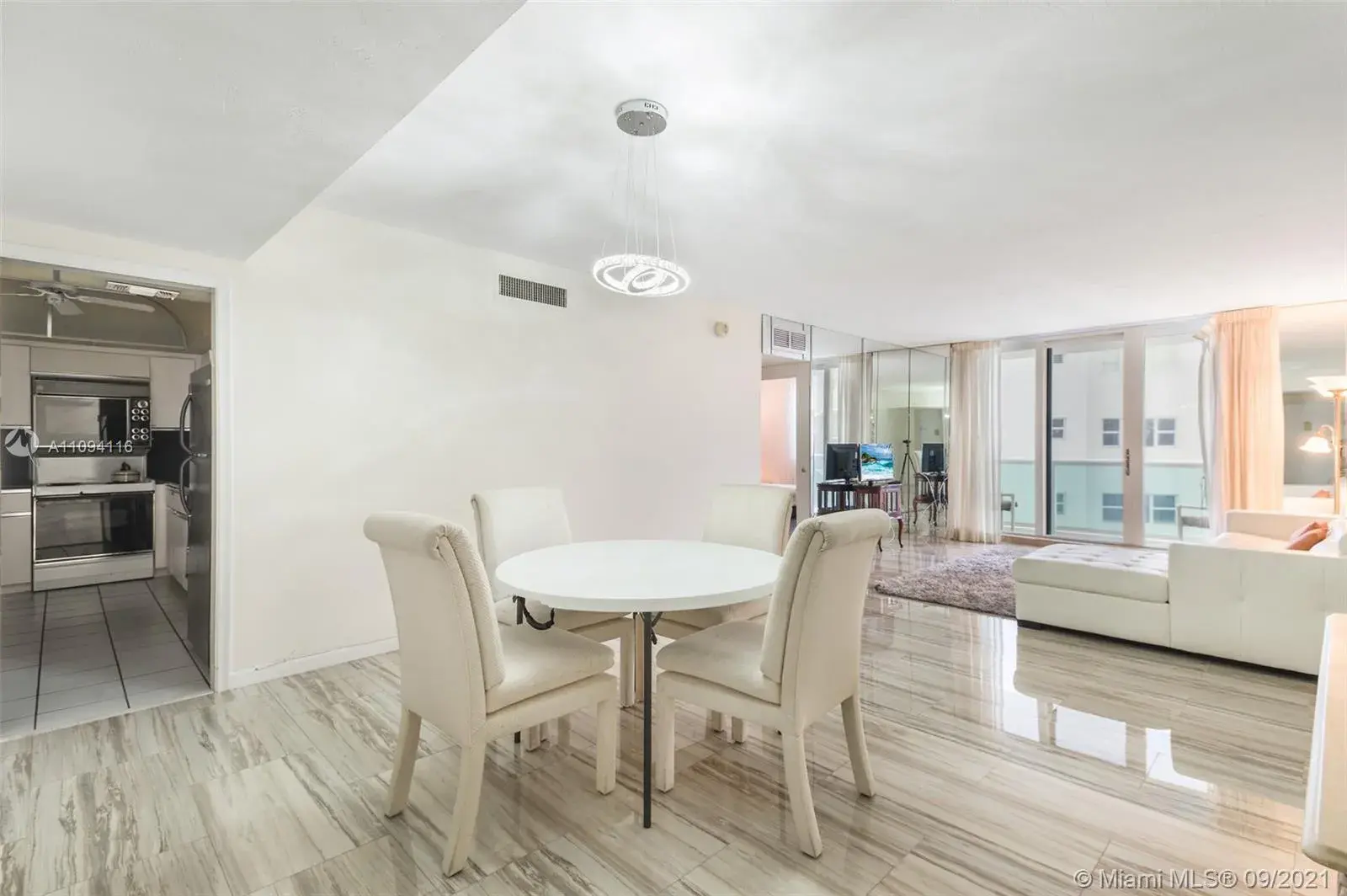 5001 Collins Ave # 3E, Miami Beach FL 33140