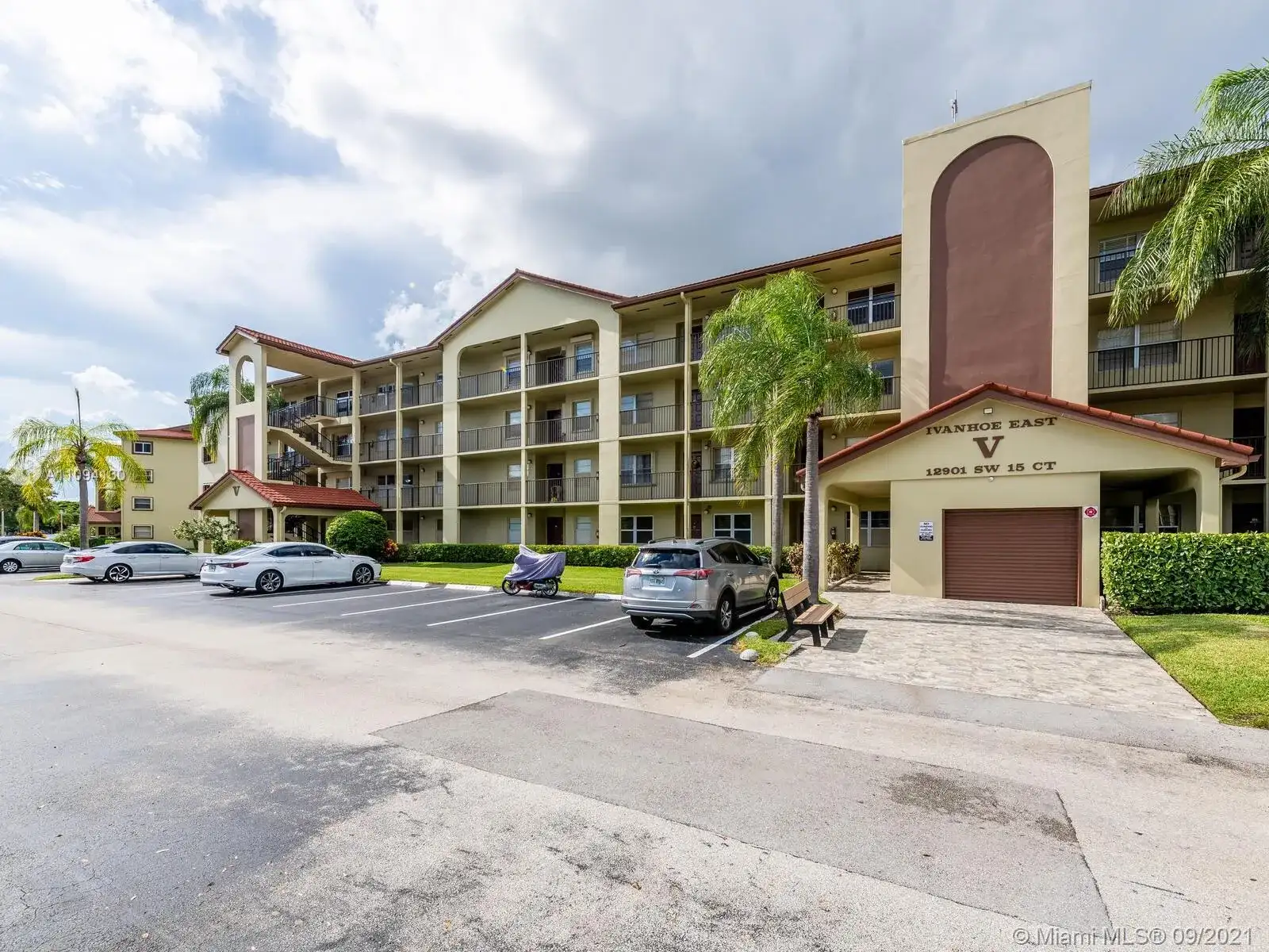 12901 SW 15th Ct # 310V, Pembroke Pines FL 33027 photo 3