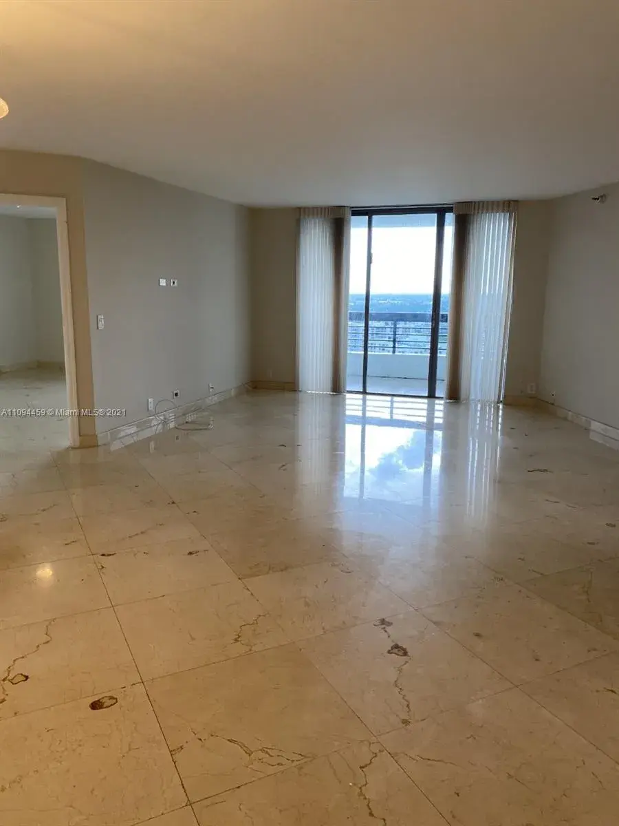 3500 Mystic Pointe Dr # 3502, Aventura FL 33180