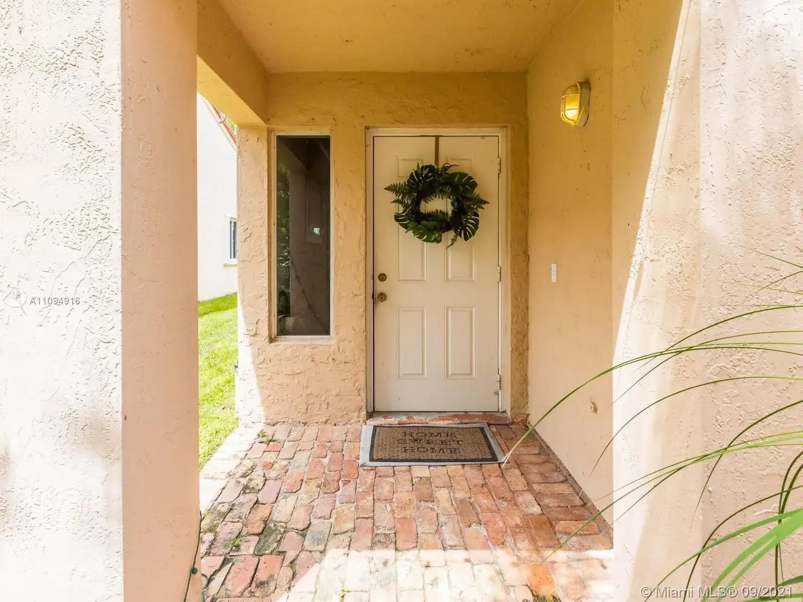 1565 Presidio Dr, Weston FL 33327 photo 4