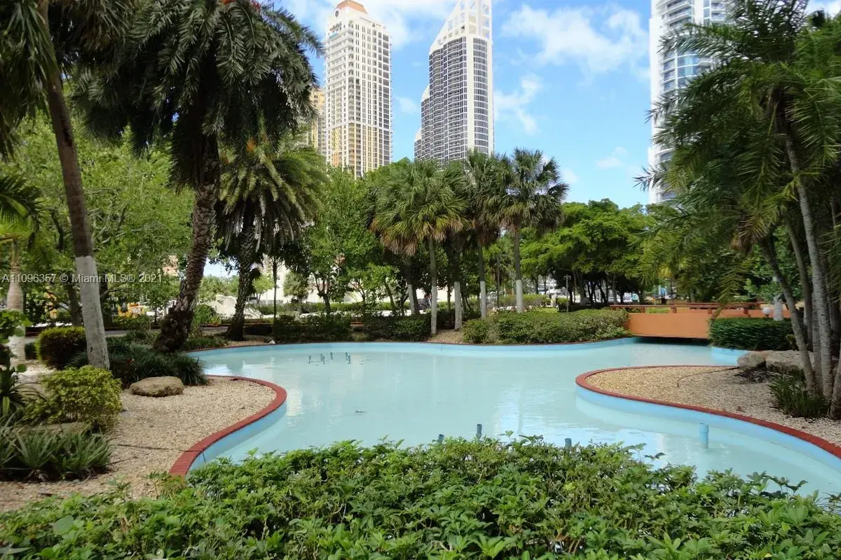 210 174 St # 414, Sunny Isles Beach FL 33160