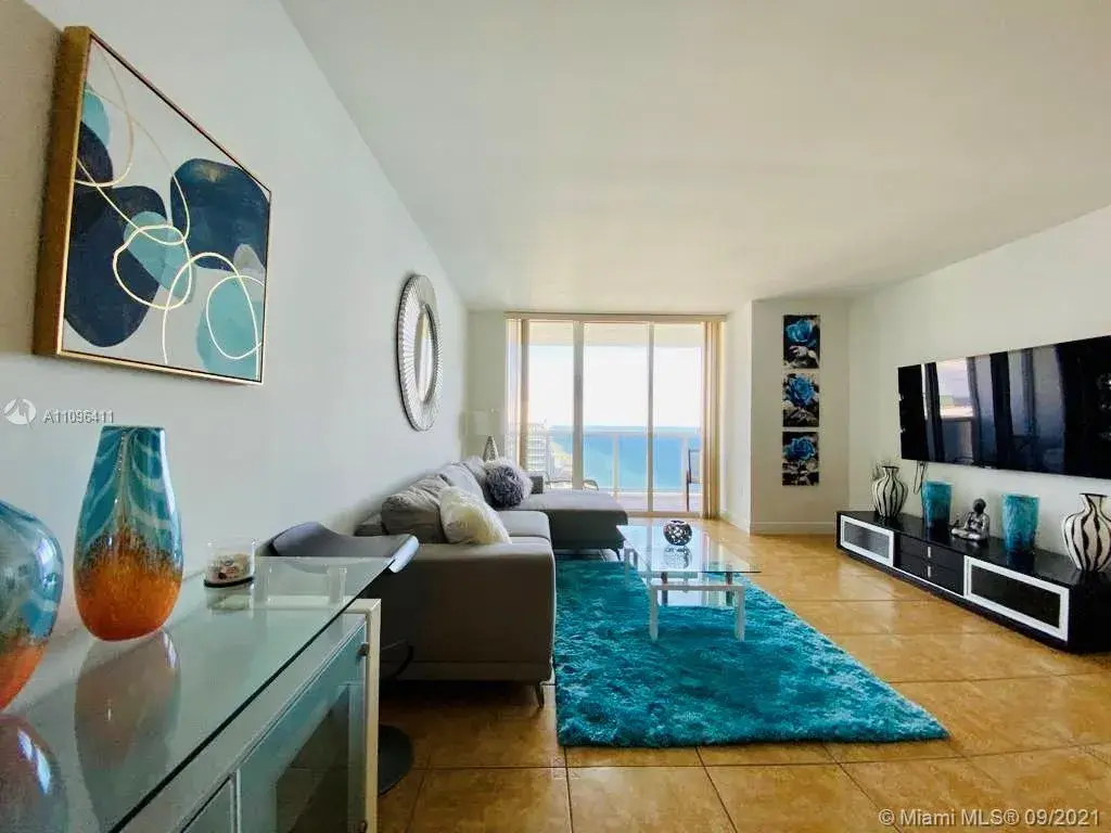 1830 S Ocean Dr # 4810, Hallandale Beach FL 33009