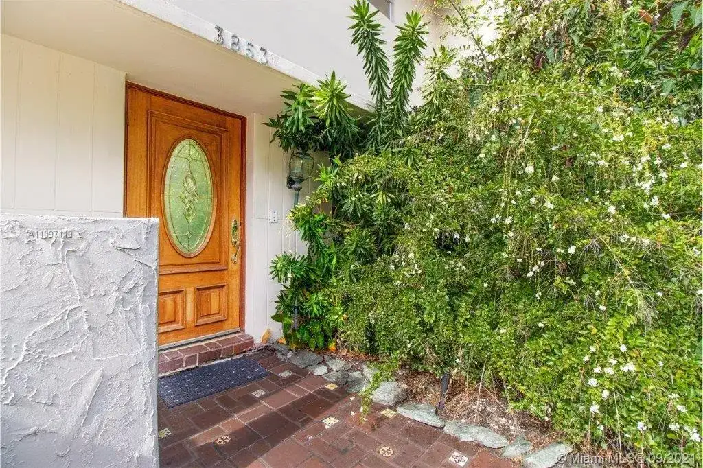 3853 NE 170th St # B10, North Miami Beach FL 33160 photo 2