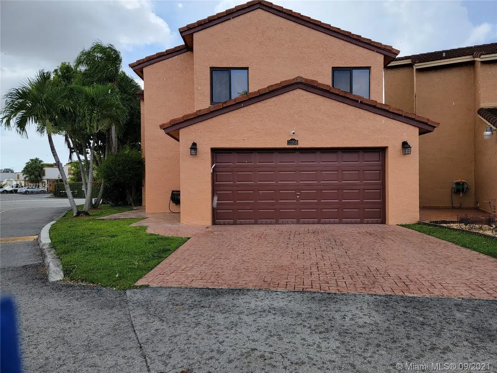 13208 SW 10th Ln, Miami FL 33184