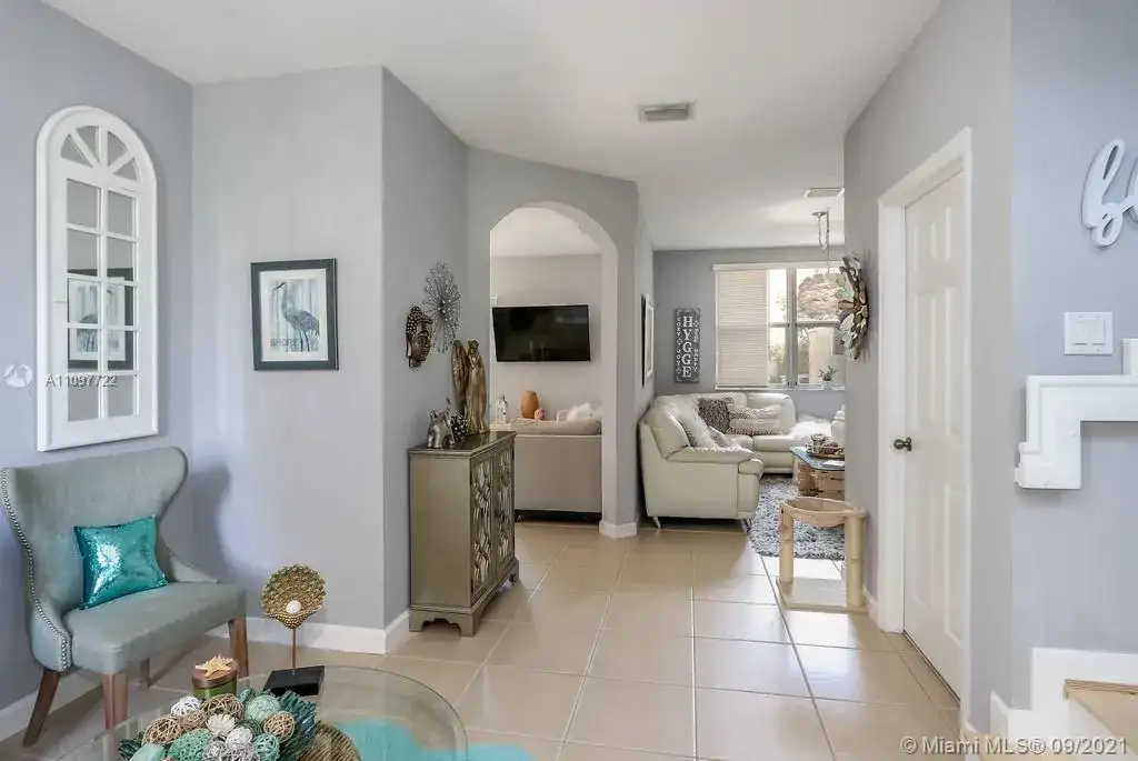 1398 NE 33rd Ave # 25, Homestead FL 33033 photo 4
