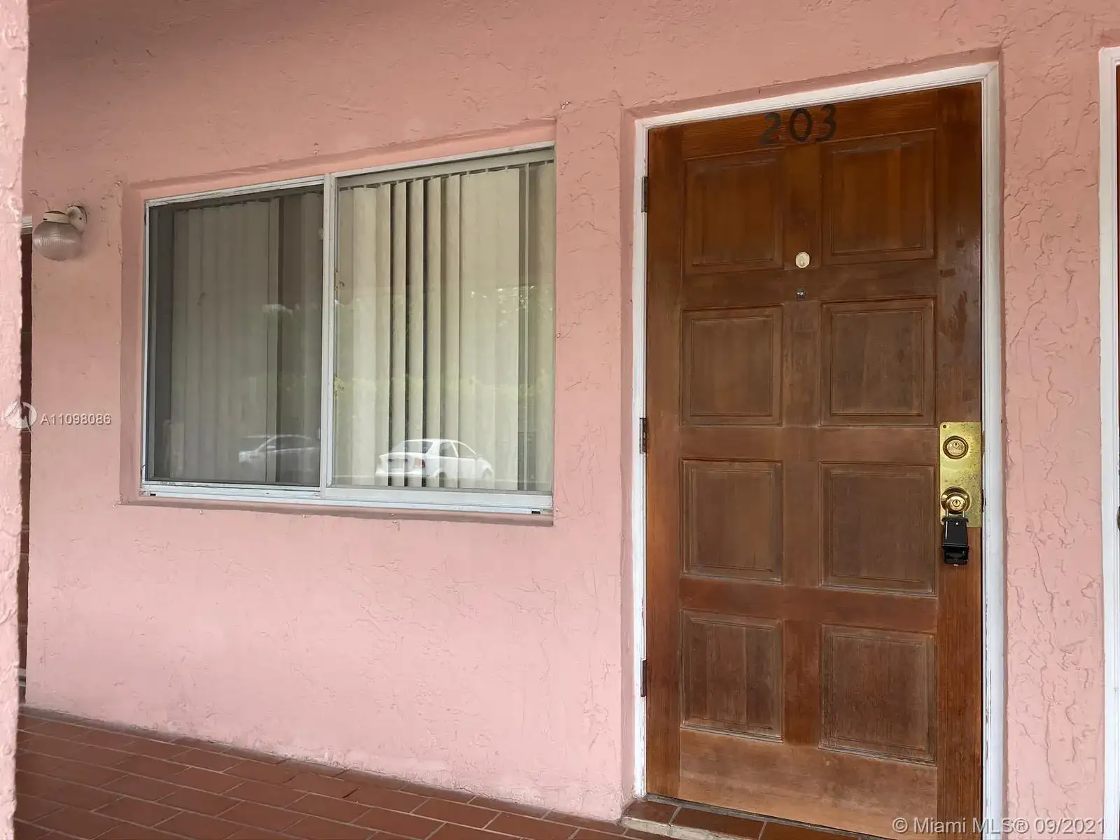 8039 Lake Dr # 203, Doral FL 33166 photo 3