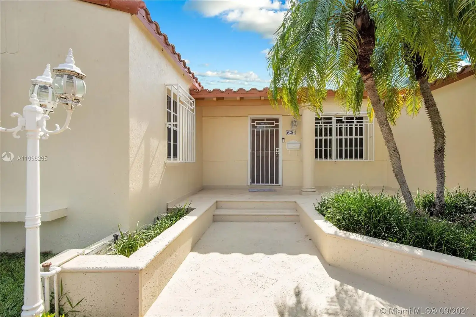 620 SW 22nd Rd, Miami FL 33129 photo 4