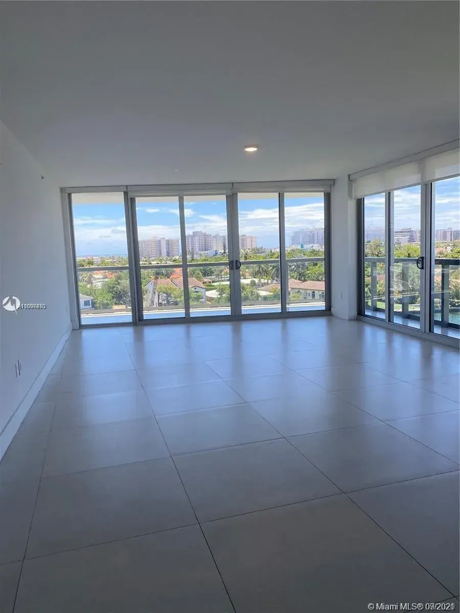 9261 E Bay Harbor Dr # 704, Bay Harbor Islands FL 33154