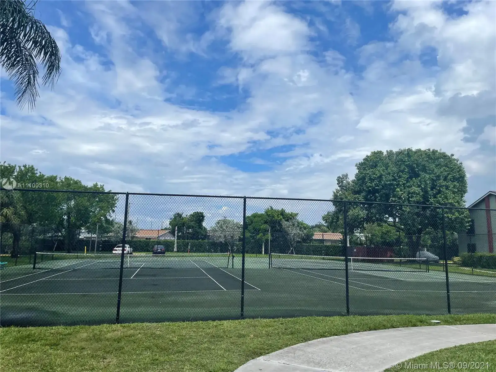 212 Lake Pointe Dr # 210, Oakland Park FL 33309 photo 4
