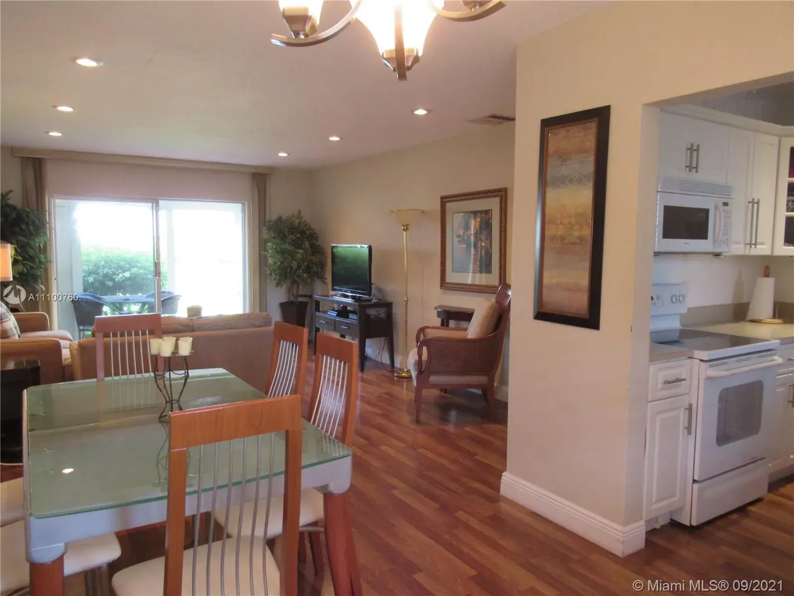 700 Layne Blvd # 124, Hallandale Beach FL 33009