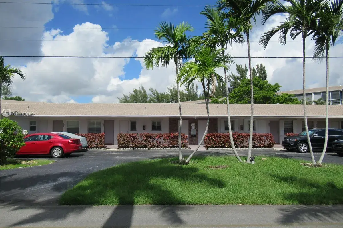700 Layne Blvd # 124, Hallandale Beach FL 33009