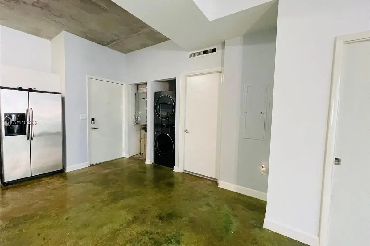 234 NE 3rd St # 806, Miami FL 33132
