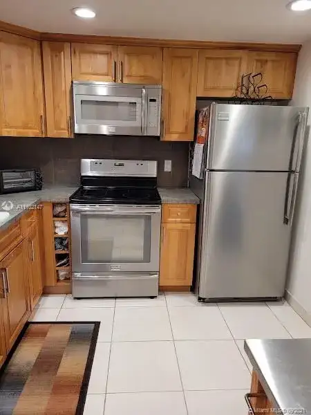 3750 NE 169th St # 205, North Miami Beach FL 33160 photo 5