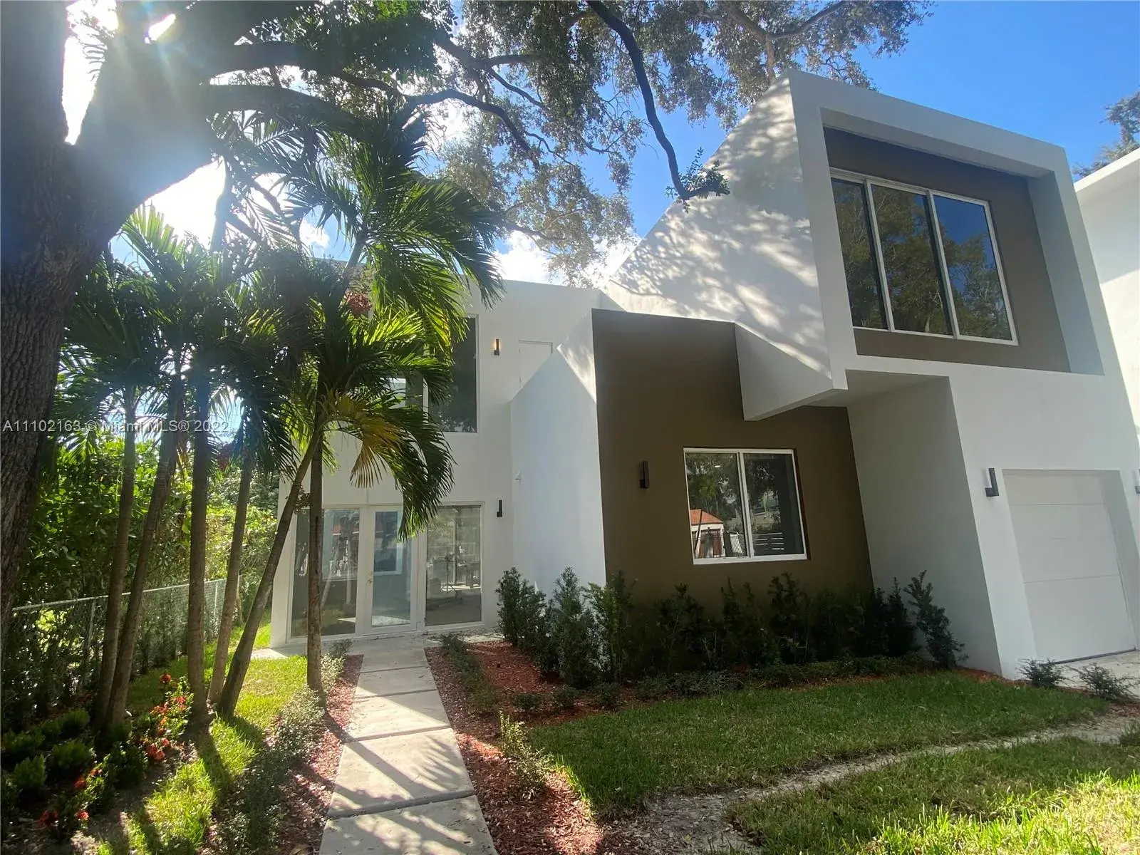 1816 SW 23rd St, Miami FL 33145
