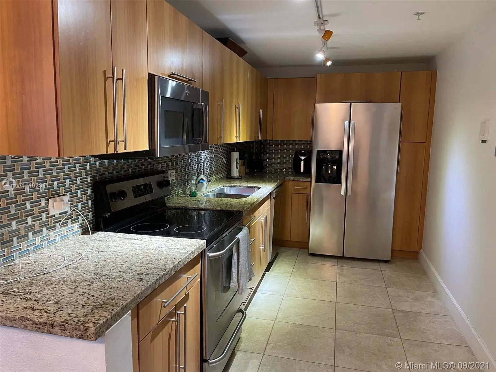 7501 E Treasure Dr # 4B, North Bay Village FL 33141