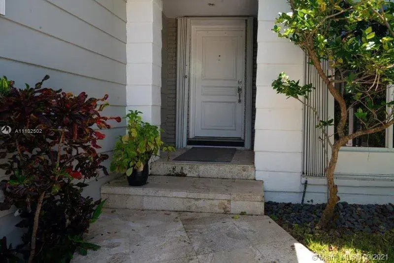 1912 NE 119th Rd, North Miami FL 33181