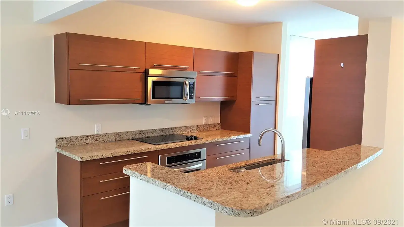 2641 N Flamingo Rd # 508N, Sunrise FL 33323 photo 4