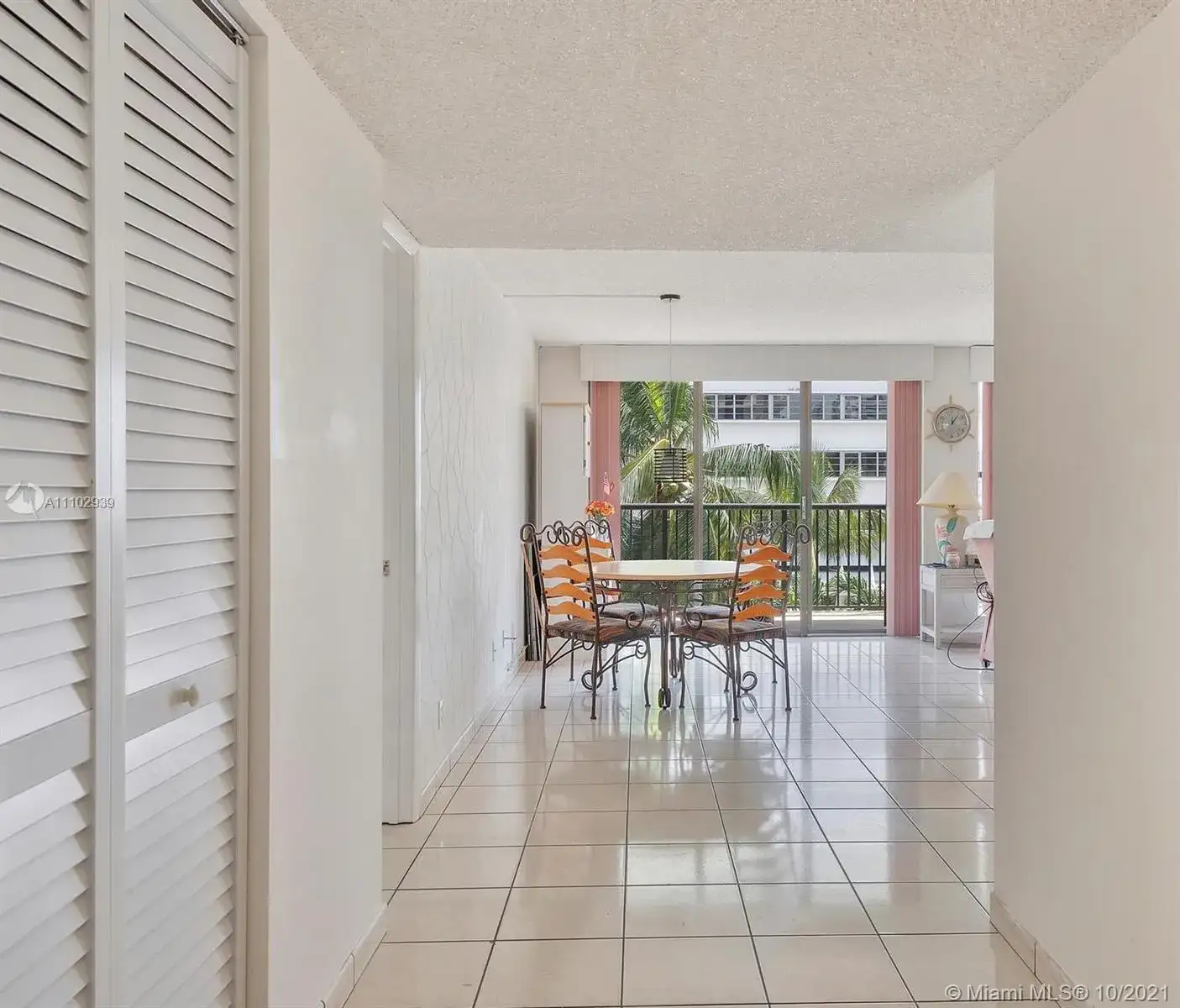 1800 Collins Ave # 4J, Miami Beach FL 33139 photo 5
