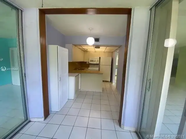 17890 W Dixie Hwy # 212, North Miami Beach FL 33160 photo 5