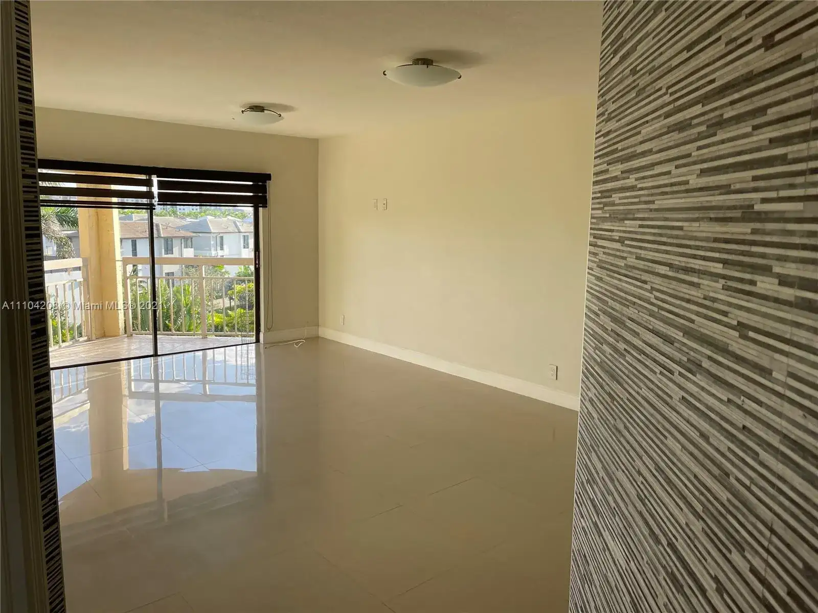 8290 Lake Dr # 516, Doral FL 33166 photo 5