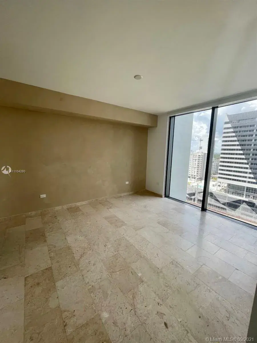 88 SW 7th St # 1112, Miami FL 33130