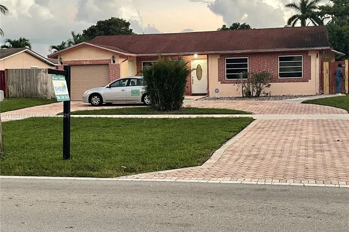 8660 Johnson St, Pembroke Pines FL 33024
