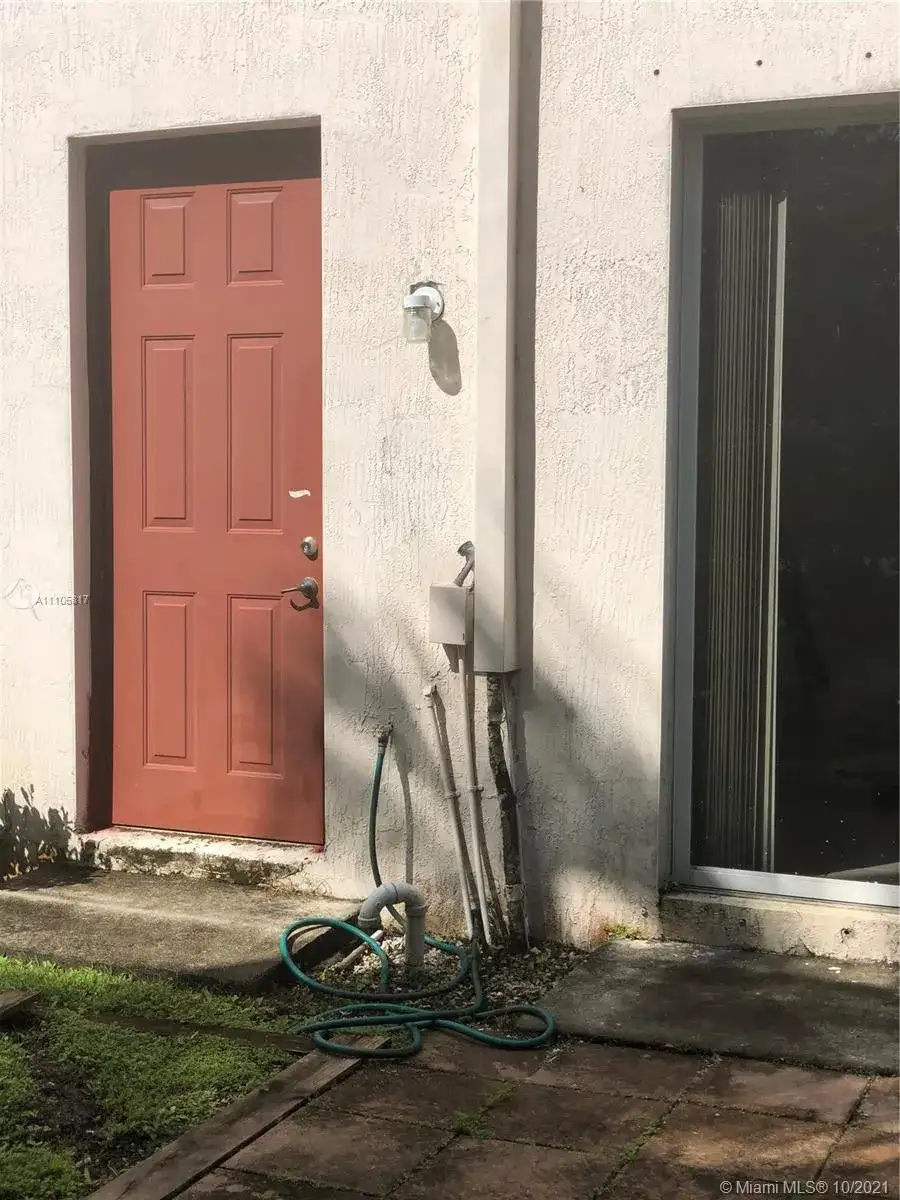2281 NE 42nd Ave, Homestead FL 33033 photo 5