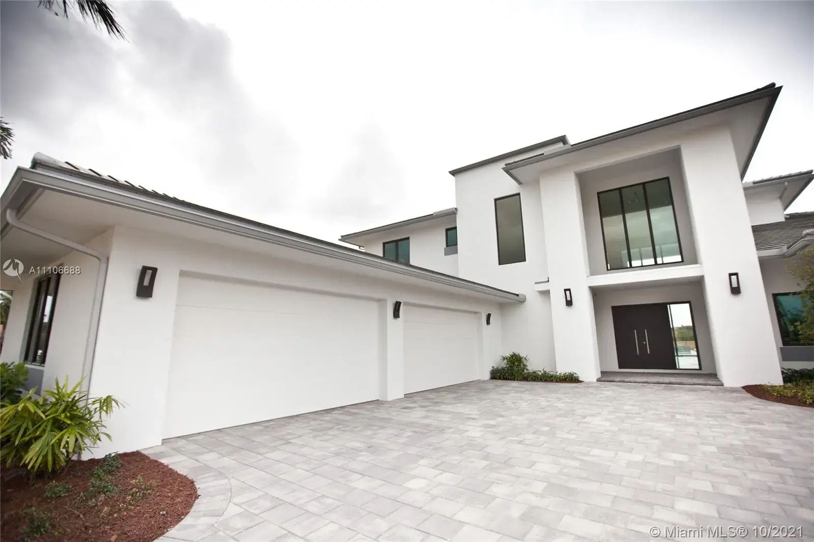 3275 Islewood Ave, Weston FL 33332